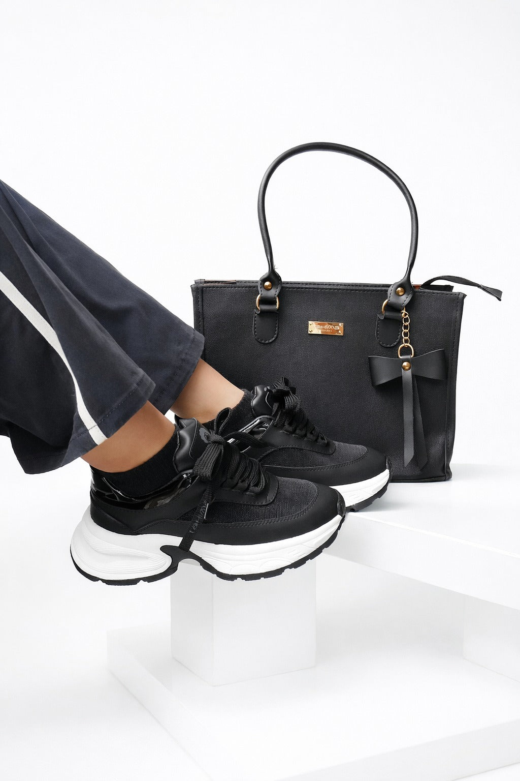 DUO PREMIUM BOLSO COQUETTE +TENIS TANY PARA MAMA